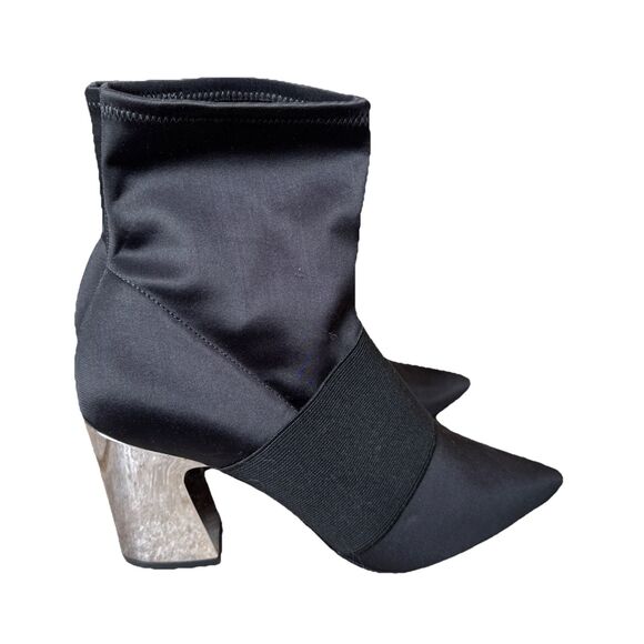 Nine West Women Black  With Chrome Chunky Heel Delayna Fabric Ankle Boot Size 9M - Picture 1 of 5